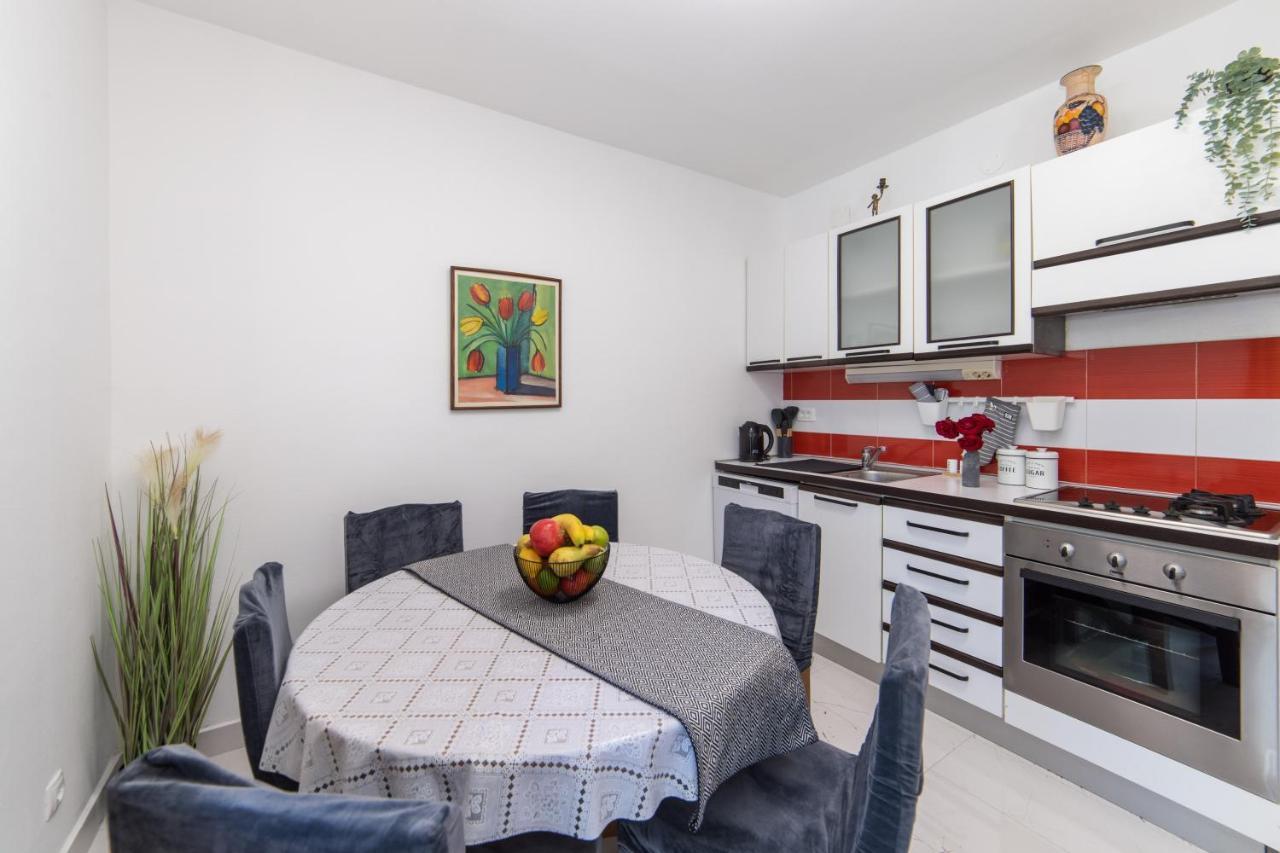 Apartman Porto プロチェ エクステリア 写真